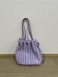 ZARA プリーツ ショルダーバッグ ライトパープルのサムネイル