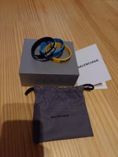 大丸札幌購入。バレンシアガリストバンド - メルカリ