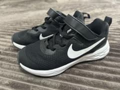 NIKEスニーカー　18センチのサムネイル