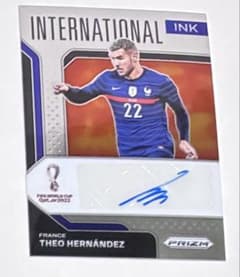 【ブラックフライデー】ACミラン テオ・エルナンデス　直筆サイン入り ユニ　L Panini テオ・エルナンデス サインカード auto フランス ACミラン