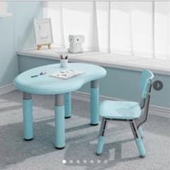 水色の子供用波型テーブルと椅子セットのサムネイル