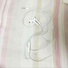 iPhone イヤホンのサムネイル