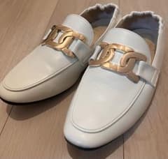 美品　JIHYAN ホワイト ローファー ゴールドチェーン 24cmのサムネイル