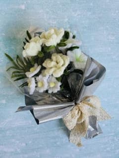 モールフラワー　インテリア　手芸　ハンドメイド　花束のサムネイル
