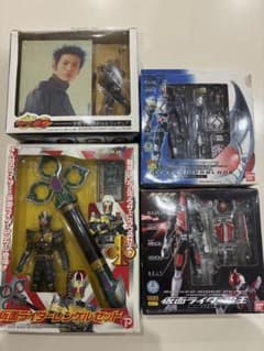 仮面ライダー　フィギュア4体セット ブレイド 電王 龍騎 レンゲルのサムネイル