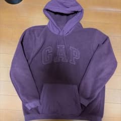 値段交渉あり！　これからの秋冬　GAP フリースパーカー 赤紫色 Lサイズのサムネイル