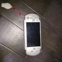 PSP2000型のサムネイル