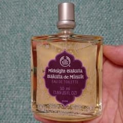 body shop ミッドナイトバクラ オードトワレ 香水のサムネイル