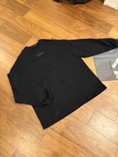 essentials 黒ロンt SSENSE購入 sサイズ 美品 正規品 - メルカリ