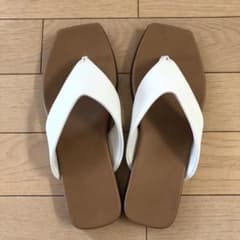 未使用　ユニクロ　トングサンダルのサムネイル