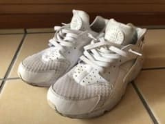 箱あり　NIKE ナイキ　エアーハラチ　27.5cm ホワイトのサムネイル