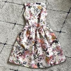 【美品✨】エムズグレイシー　ノースリーブ　花柄　ボタニカル　フレア　Aライン　M 美品✨】エムズグレイシー ノースリーブ 花柄 ボタニカル フレア A