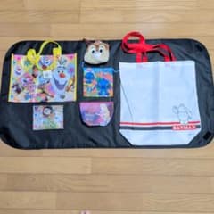 【未使用】ディズニー バッグ ポーチ 6点セットのサムネイル