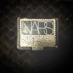 NARSのサムネイル