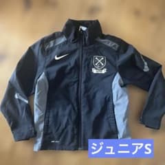Nike football ジップアップピステ ジュニアS 140〜150のサムネイル