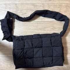 Bottega Venetaマキシパデッドテックカセット ショルダーバックのサムネイル