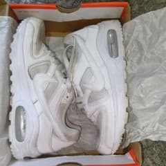 NIKE AIR MAX ホワイト スニーカー 22.5cmのサムネイル