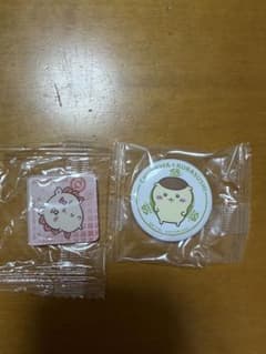 くら寿司 ちいかわ くりまんじゅう 缶バッジ シーサーマグネットのサムネイル