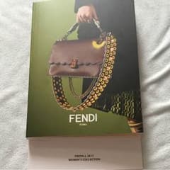 フェンディ 最新カタログのサムネイル