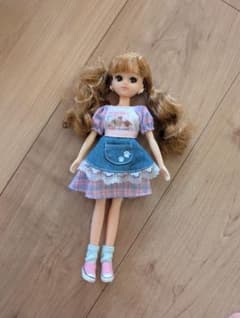 リカちゃん 人形本体 ペット柄トップス デニムスカートのサムネイル