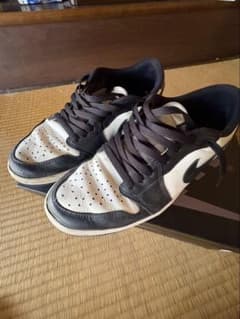 Nike Air Jordan 1 ダークモカ　ローのサムネイル
