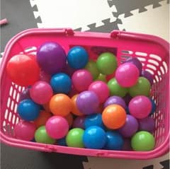 ボールプールのサムネイル