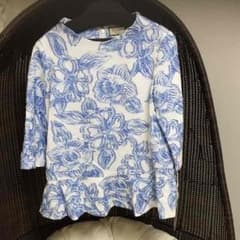 値下げしました！！grace トップス 新品、未使用、美品のサムネイル