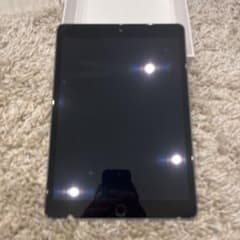 iPad（8世代）32GB wifiモデルのサムネイル