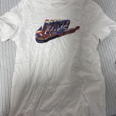 Nike The Nike Tee Mサイズ Tシャツのサムネイル