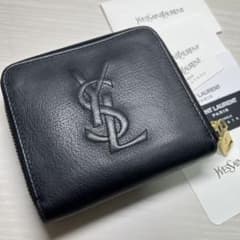 Yves Saint Laurent ブラック二つ折り財布 - メルカリ