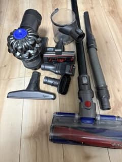 ジャンク品として　　Dyson スティッククリーナー 本体 ジャンク Dyson スティッククリーナー DC74 本体 付属品セット - メルカリ