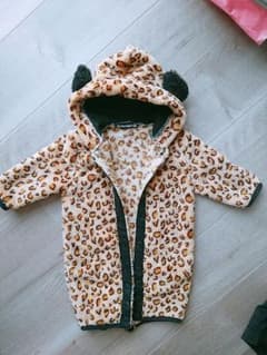 ヒョウ柄☆70センチ ロンパースのサムネイル