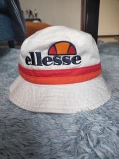 ellesse エレッセ バケットハット ホワイトのサムネイル