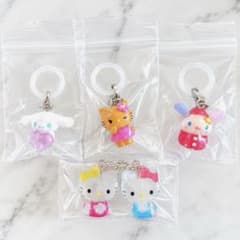 ウサハナ　シナモン　クロミ　ぽちゃっこ　マイメロ　キティ　めじるしアクセサリー めじるしアクセサリー サンリオ まとめ売り キティ ミミィ ウサハナ