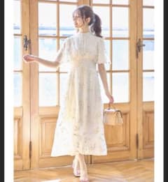 tocco closet フラワー　刺繍　ドット　ワンピースのサムネイル