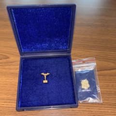 非売品　関西万博ルーマニア館　ピンバッジ4個セット レア】大阪関西万博 ルーマニア館 VIP ピンバッジ セット - メルカリ