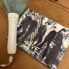 SHINee WORLD 2017 ペンライト 本体　CD DVDのサムネイル