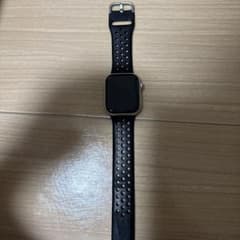 Apple Watch 45mm ブラック シリコンバンドのサムネイル