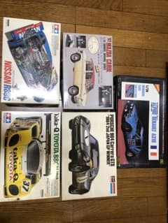 車　プラモデルセットのサムネイル