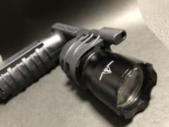 SUREFIRE シュアファイア フラッシュライトのサムネイル