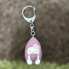 紫芋キティ キーホルダー - メルカリ