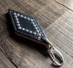 モーテルレザースタッズキーホルダー黒クロムエクセルニッケル山田レン