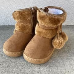 キッズブーツのサムネイル