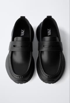 ZARA キッズ ローファー ブラック チャンキーソールスニーカー 37のサムネイル