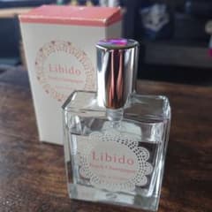 LCラブコスメ。リビドー ピーチシャンパン - メルカリ