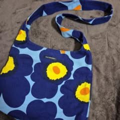 marimekko フラワーパターン ショルダーバッグのサムネイル