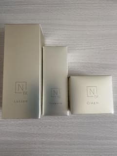 N organic Bright ローション・エッセンス・クリームセットのサムネイル