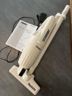ほぼ新品】Makita マキタ掃除機 充電式クリーナー アイボリー 箱無し 