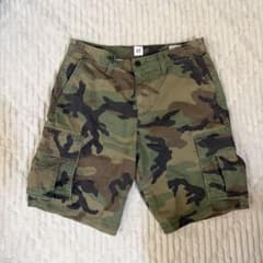 GAP 迷彩柄 ショートパンツ　サイズ30のサムネイル