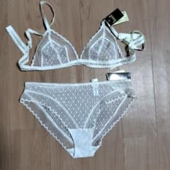 huit ブラジャー ショーツ セット ホワイトのサムネイル